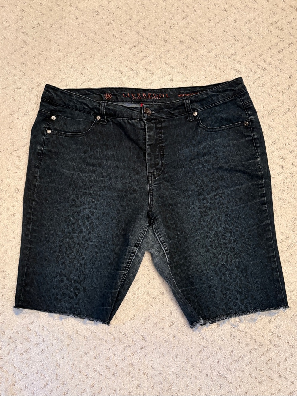 Liverpool Subtle Leopard Print Blue Denim Bermuda Shorts Cut Offs Size 16 FLAW